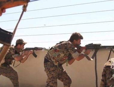 Το ISIS κατέρρευσε: Οι Κούρδοι κατέλαβαν το 50% της Ράκκα - Δυνάμεις Σύρων Tiger στην Deir Ezzor! (βίντεο)